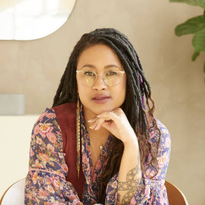 Dr. Sará Yafah King profile photo